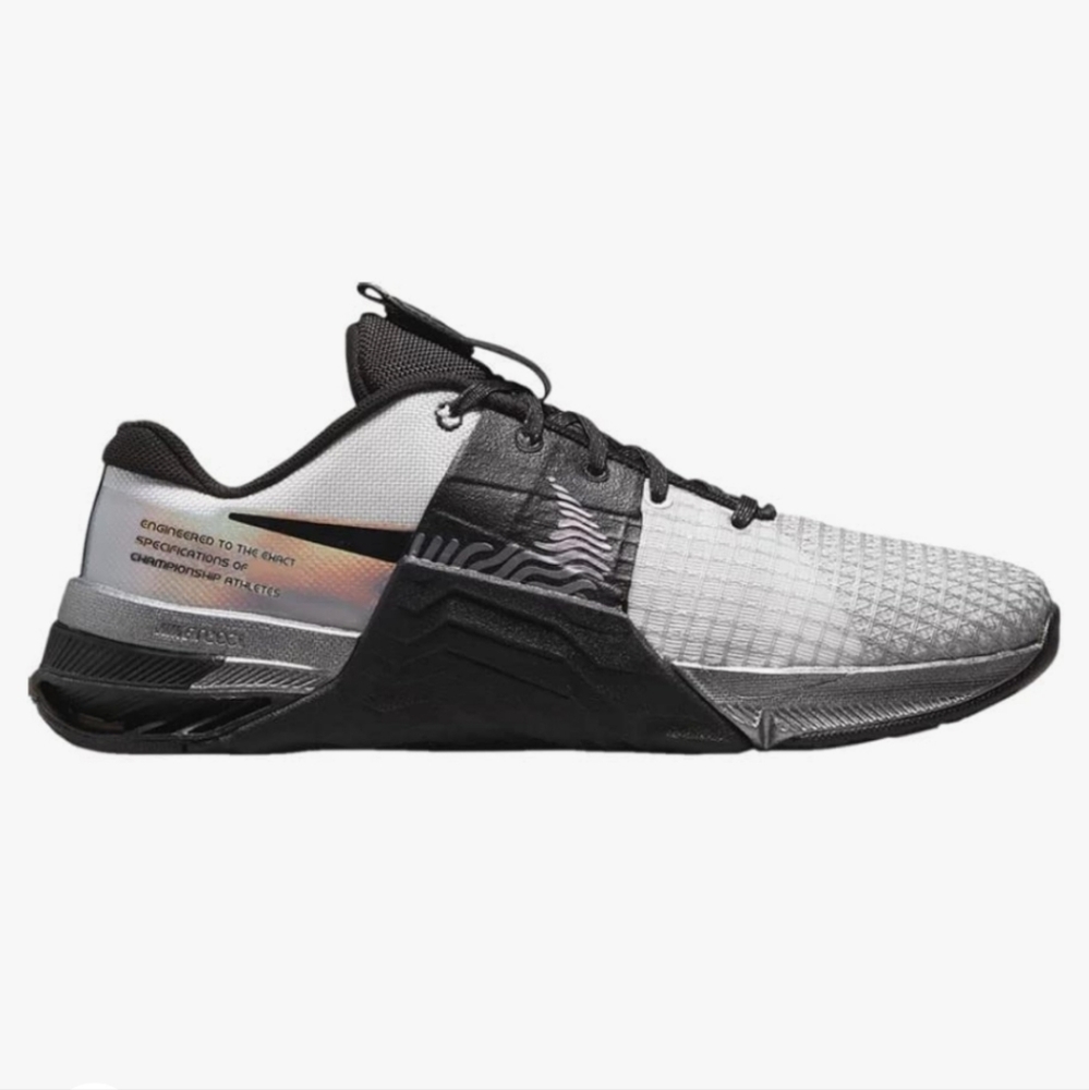 NIKE Women's Metcon 8 Training Shoes